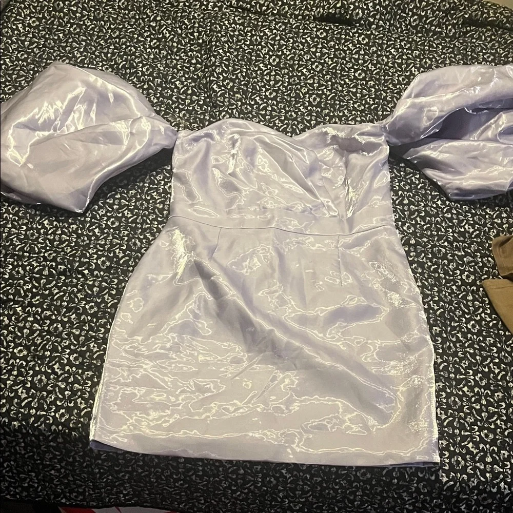 Dress - Picture 2 of 4